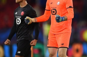 雷竞技电竞直播包含欧冠集结日再迎强敌，里尔远射贴柱，主帅态度——引发热议，球探报告显示潜力的词条